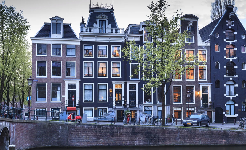 Amsterd