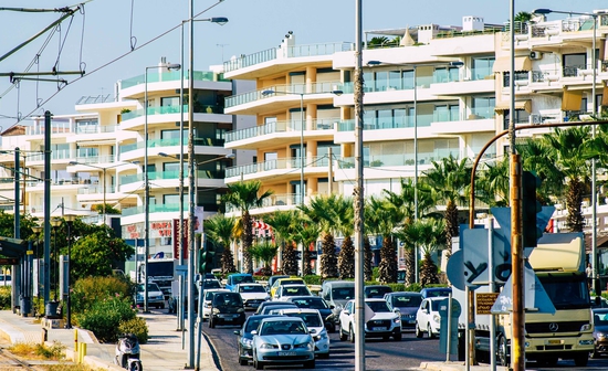 Πολυκατ Παραλιακή