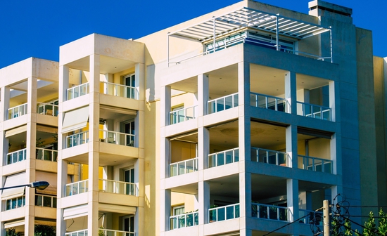 Πολυκατοικία καλή 5